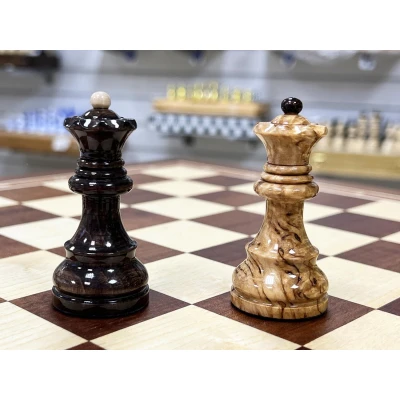 Шахматный ларец Махагон красное дерево с фигурами из карельской березы 45 см