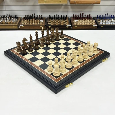 Шахматы эксклюзивные из мореного дуба и граба 45 на 45 см