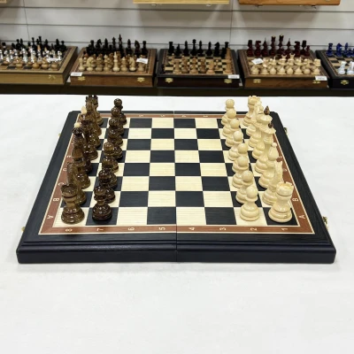 Шахматы эксклюзивные из мореного дуба и граба 45 на 45 см