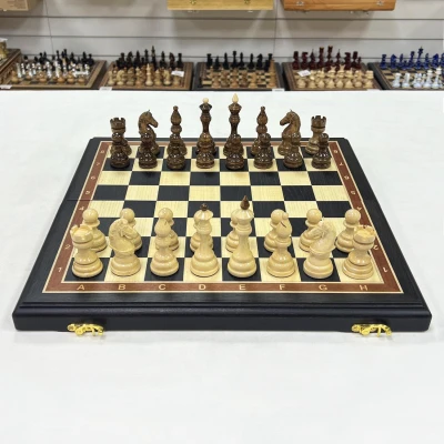 Шахматы эксклюзивные из мореного дуба и граба 45 на 45 см