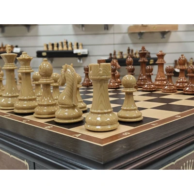 Шахматный стол подарочный из мореного дуба с фигурами композит