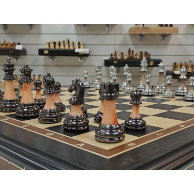 Шахматный стол подарочный из мореного дуба с фигурами Итальянский Дизайн