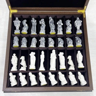 Шахматы подарочные Русские сказки в деревянном ларце из черного дерева