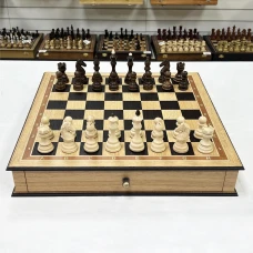 Шахматы в ларце из дуба с выдвижными ящиками Бастион матовые