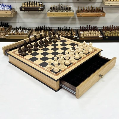 Шахматы в ларце из дуба с выдвижными ящиками Бастион матовые