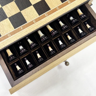 Шахматы в ларце из дуба с выдвижными ящиками Итальянский дизайн Люкс