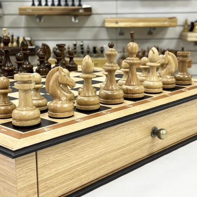 Шахматы подарочные в ларце с выдвижными ящиками дуб Премиальный люкс