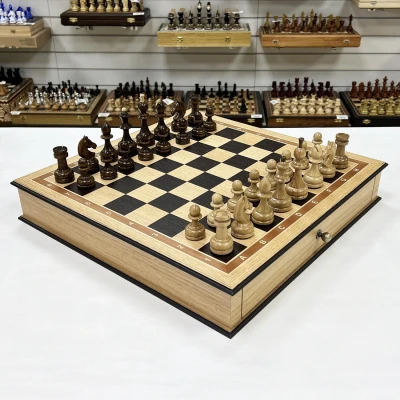 Шахматы подарочные в ларце с выдвижными ящиками дуб Премиальный люкс