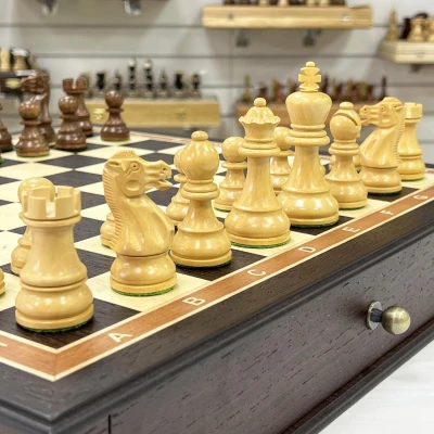 Шахматы эксклюзивные в ларце с выдвижными ящиками венге Эндшпиль