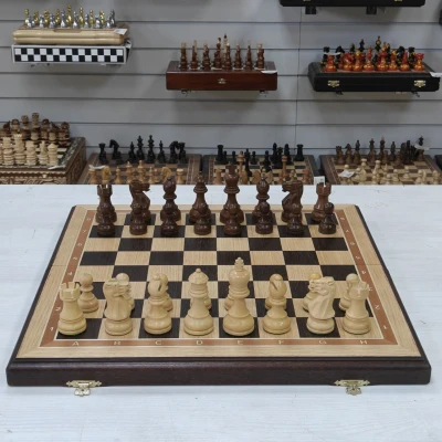 Шахматы подарочные из дуба большие с фигурами Эндшпиль