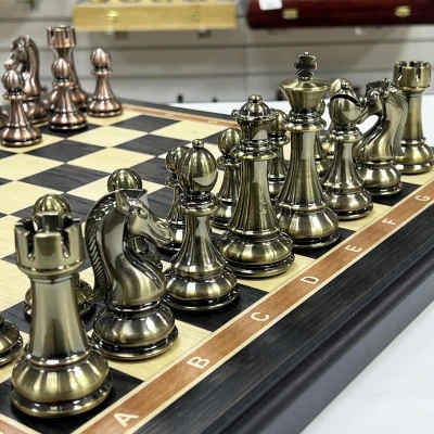 Шахматы подарочные Антик мореный дуб 50 см