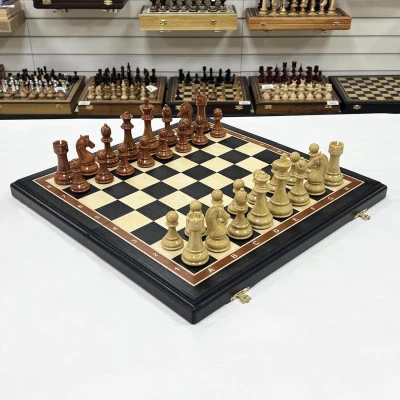 Подарочные шахматы из мореного дуба с композитными фигурами