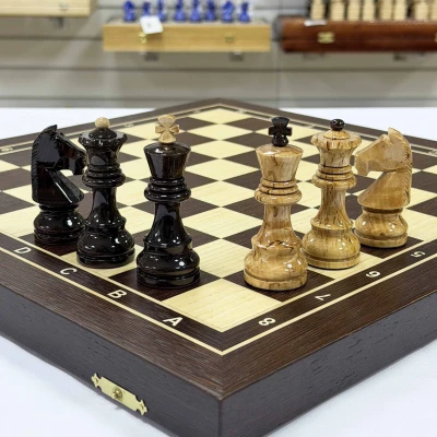 Шахматы эксклюзивные деревянные венге с фигурами из карельской березы Стаунтон люкс