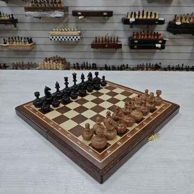 Шахматы подарочные ручной работы Махагон с фигурами из бука