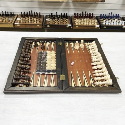 Шахматы нарды шашки орех Бастион матовые