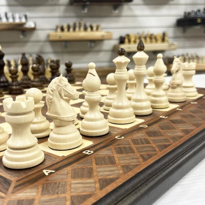 Шахматы нарды шашки орех Бастион матовые