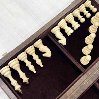 Шахматы подарочные венге Бастион матовые 45 см