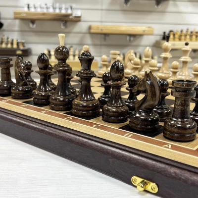 Шахматы подарочные из дуба с фигурами Премиальными Люкс 45 см