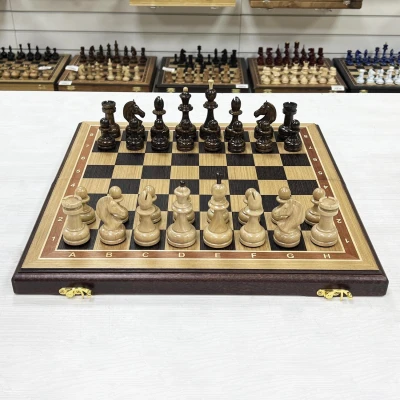 Шахматы подарочные из дуба с фигурами Премиальными Люкс 45 см