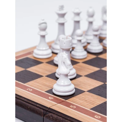 Шахматы подарочные из дуба с фигурами Итальянский дизайн черно-белые