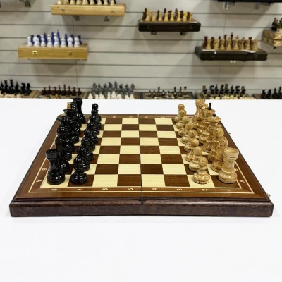 Шахматы подарочные красное дерево с фигурами из карельской березы большими 45 см