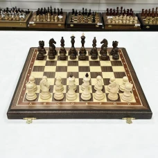 Шахматы подарочные орех Бастион матовые 45 см