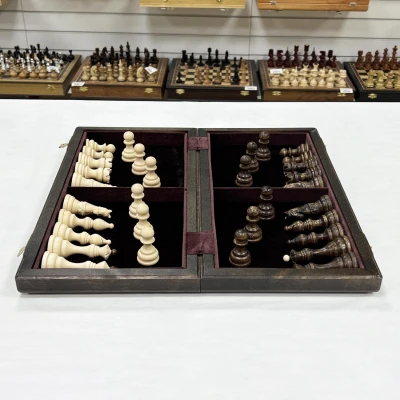Шахматы подарочные орех Бастион матовые 45 см