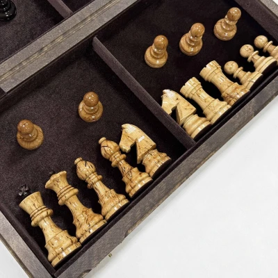 Шахматы подарочные из ореха и карельской березы Стаунтон люкс