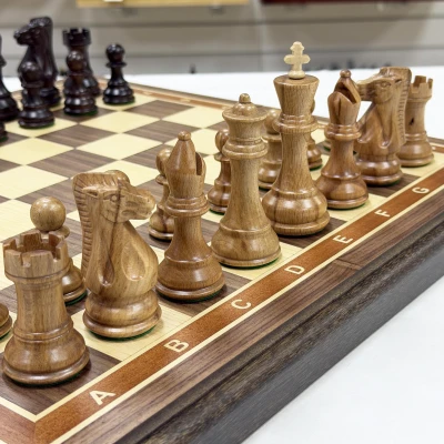 Шахматы подарочные из дерева ореха с фигурами Суприм бук средние