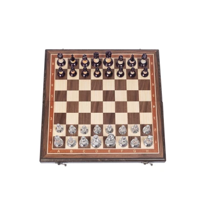Шахматы подарочные из американского ореха с фигурами Итальянский дизайн Люкс