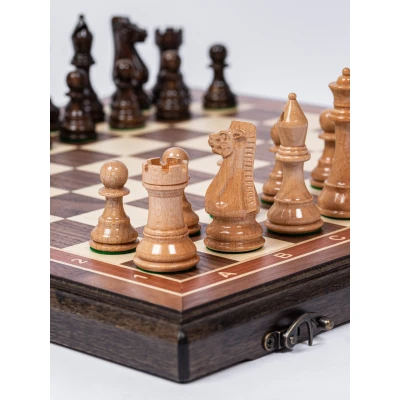 Шахматы подарочные из ореха и дуба Суприм глянцевые