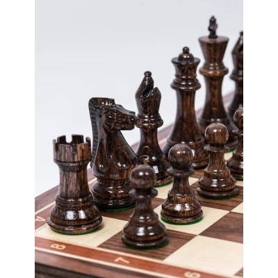 Шахматы подарочные из ореха и дуба Суприм глянцевые