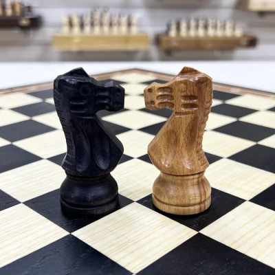 Шахматы из мореного дуба с фигурами Индийский стаунтон
