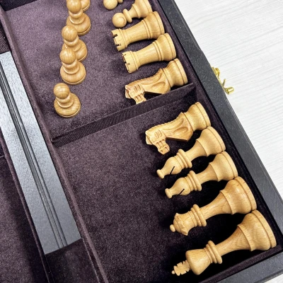 Шахматы из мореного дуба с фигурами Индийский стаунтон