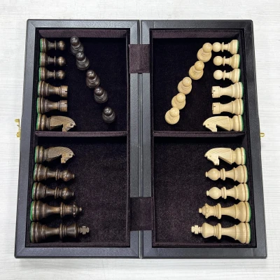 Шахматы из мореного дуба с фигурами Стаунтон