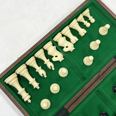 Шахматы деревянные с выжегом Стаунтон черно-белый композит