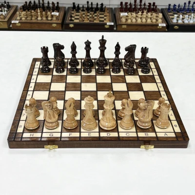 Шахматы деревянные Суприм 40 см дуб, клен с утяжелением