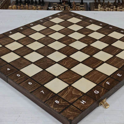 Шахматная доска Польская с фишками для шашек без фигур