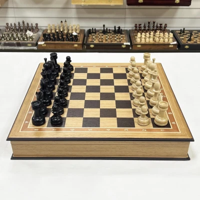 Шахматы подарочные с утяжеленными фигурами из бука на доске из дуба 45 на 45 см большие
