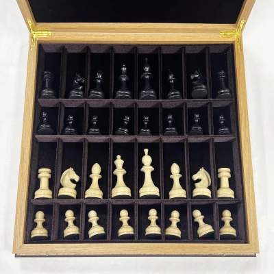 Шахматы подарочные с утяжеленными фигурами из бука на доске из дуба 45 на 45 см большие