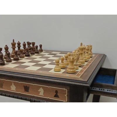Шахматный стол подарочный с фигурами из самшита и палисандра