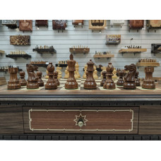 Шахматный стол подарочный с фигурами из самшита и палисандра