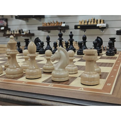 Шахматный стол подарочный из американского ореха и кавказского граба