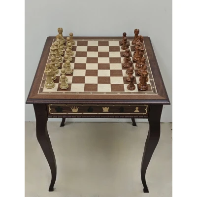 Шахматный стол из красного дерева подарочный с композитными фигурами