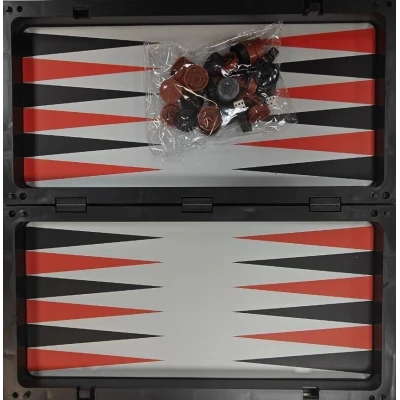 Шахматы нарды шашки пластиковые черно-белые