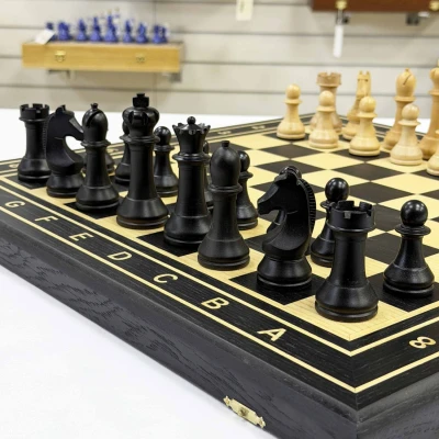 Шахматы деревянные из дуба и ясеня с фигурами по стандартам ФИДЕ