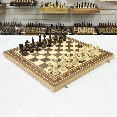 Шахматы подарочные из орех и граб доска 50 на 50 см