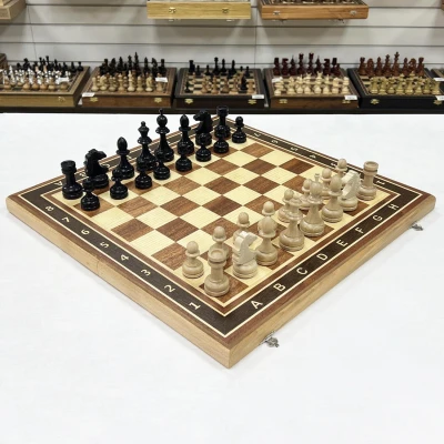 Шахматы Классические из красного дерева и бука, 50 на 50 см