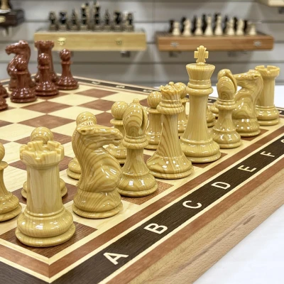 Шахматы турнирные Королевский Стаунтон с утяжелением доска 50 на 50 см красное дерево