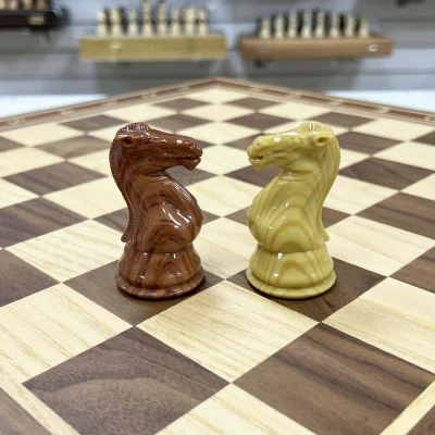 Шахматы нескладные орех с фигурами Королевский Стаунтон